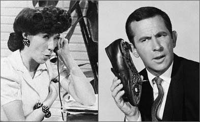 I honestly don't know what this picture is...  I think it's two people talking to each other, but one of the phones looks like a shoe.